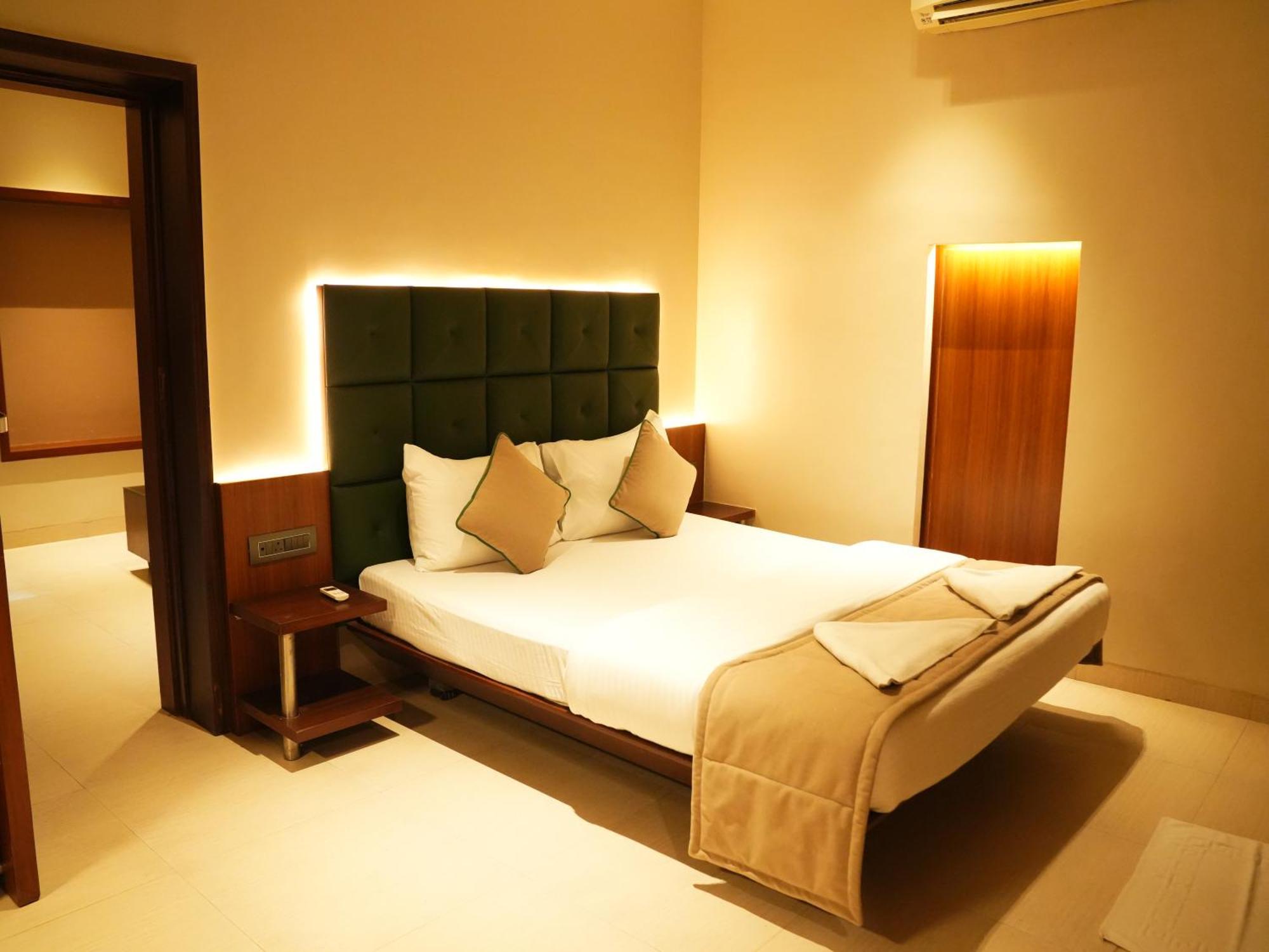 Rama Krishna Hotel — Photos 2